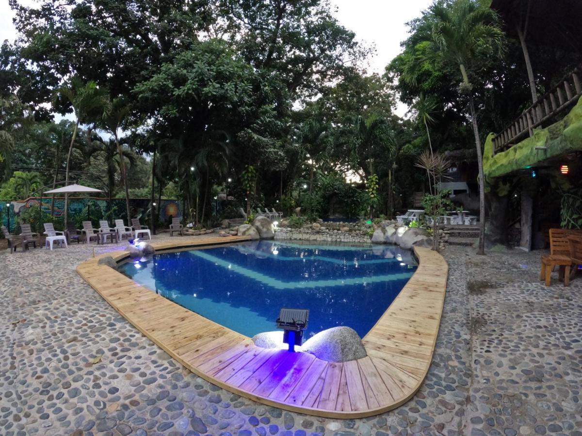 Ecohostal Rio Piedra *